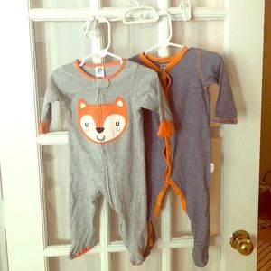 Orange - grey - blue infant footed pajama set